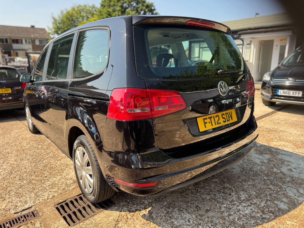 Volkswagen Sharan Mpv Black #4