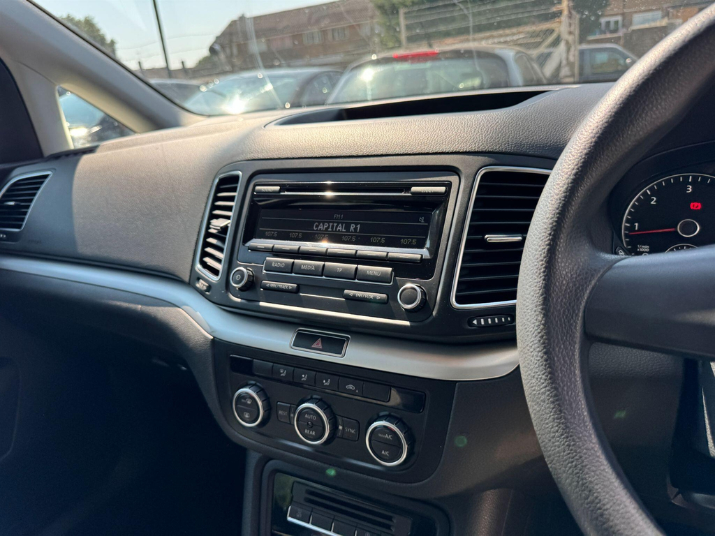 Volkswagen Sharan Executive Tdi Dsg Silver #55