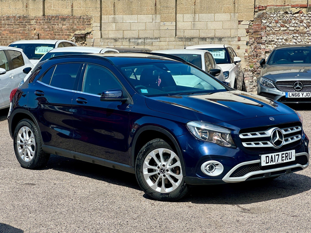 Mercedes-Benz GLA Class Suv Blue