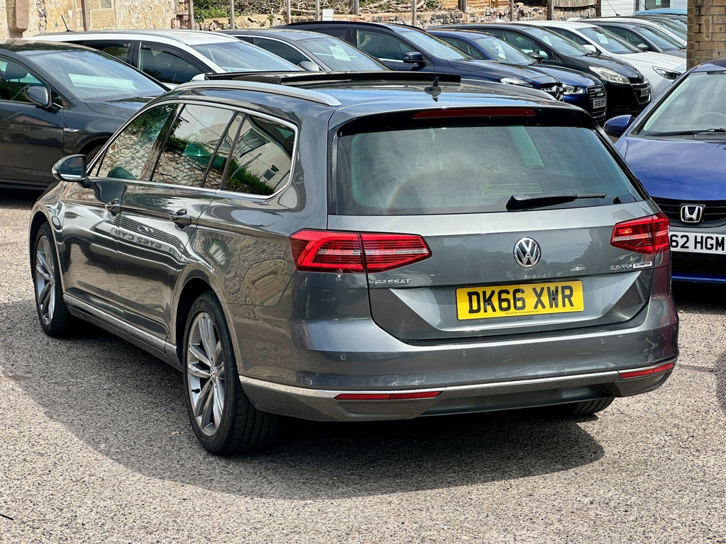 Volkswagen Passat Estate Grey #4