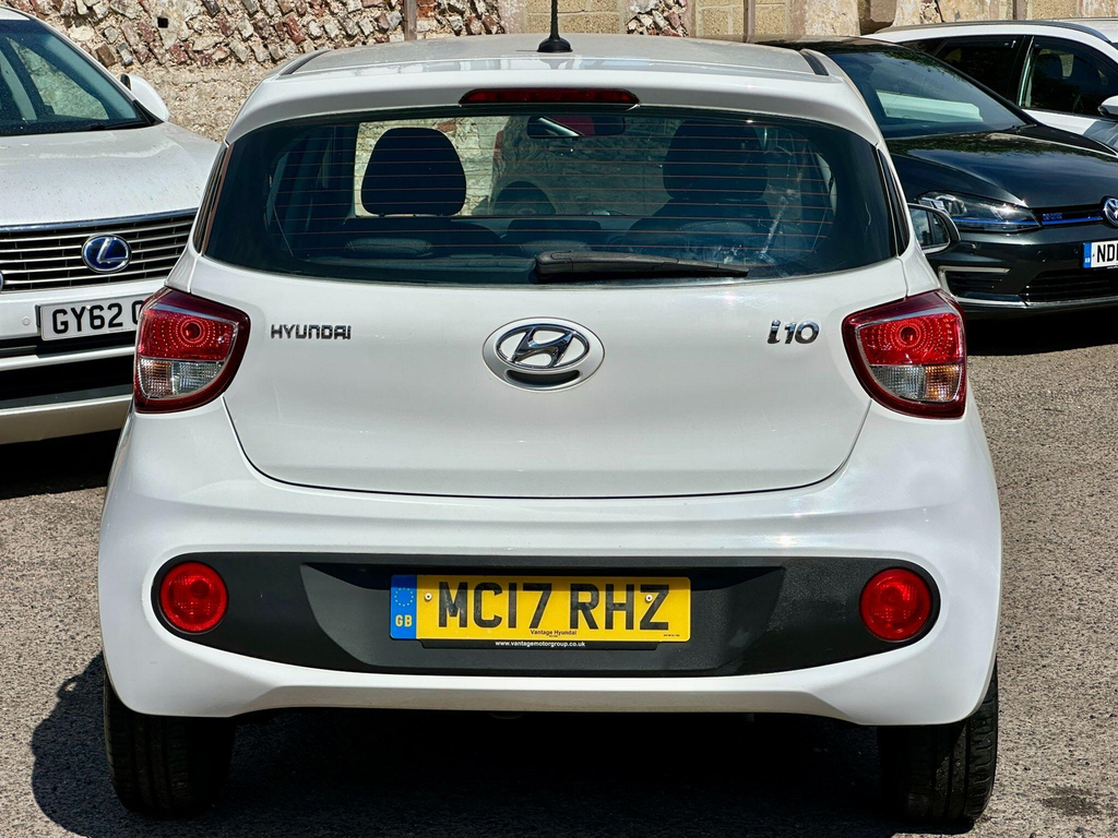 Hyundai I10 Hatchback MC17RHZ White #4