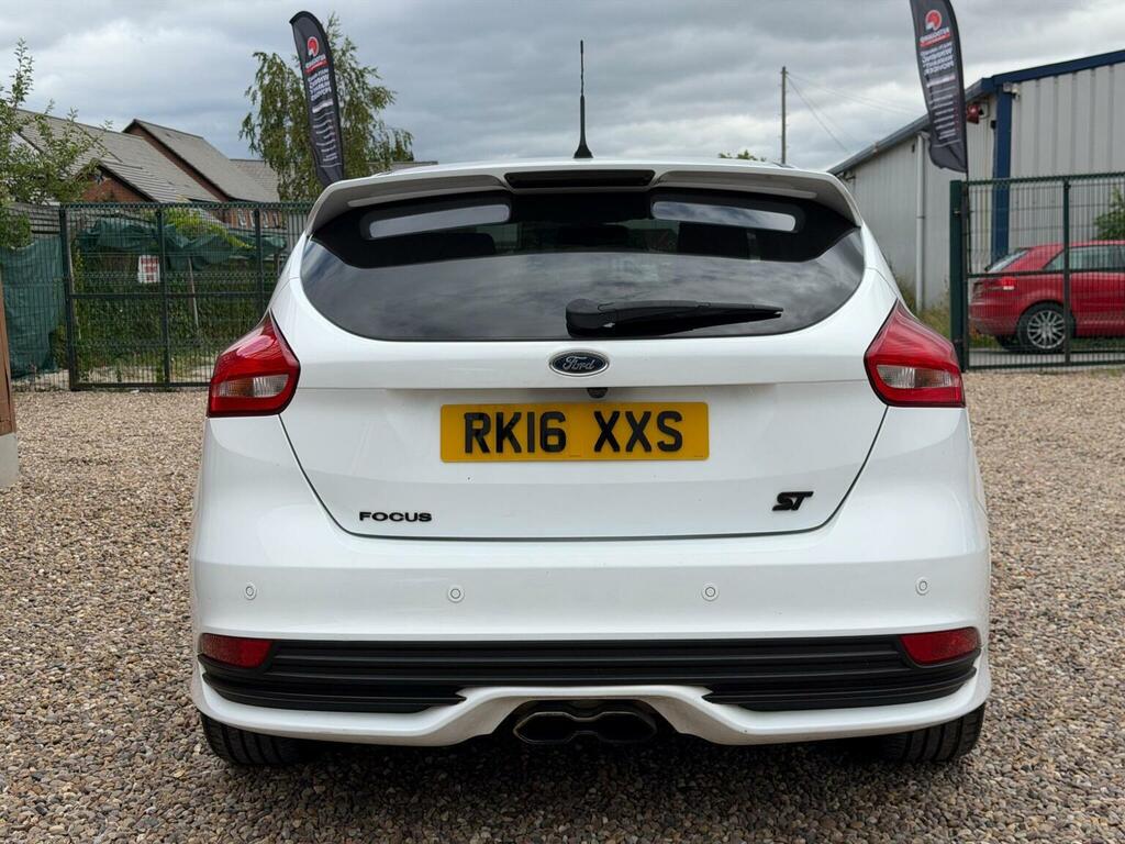 Ford Focus Hatchback 2.0T Ecoboost St-3 Euro 6 Ss 201 RK16XXS White #5