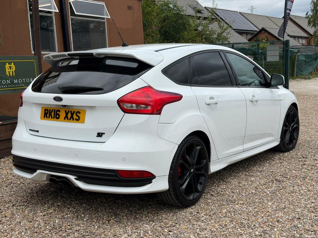 Ford Focus Hatchback 2.0T Ecoboost St-3 Euro 6 Ss 201 RK16XXS White #6