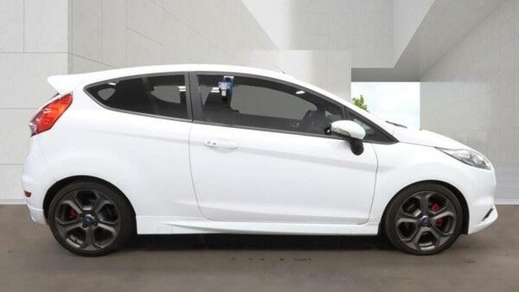 Ford Fiesta Hatchback 1.6T Ecoboost St-3 Euro 6 201515 White #5