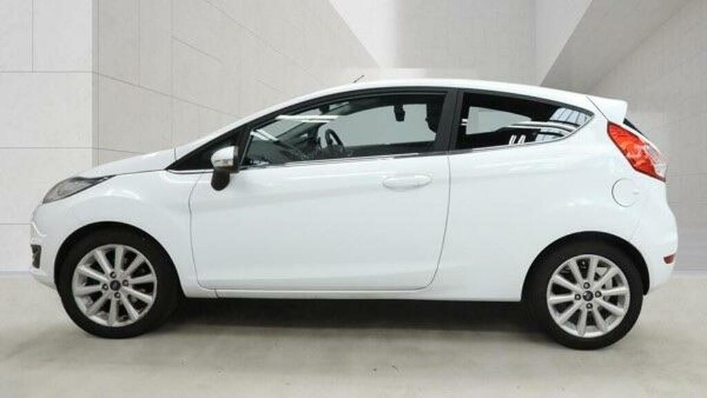 Ford Fiesta 1.0T Ecoboost Titanium Euro 6 Ss White #6