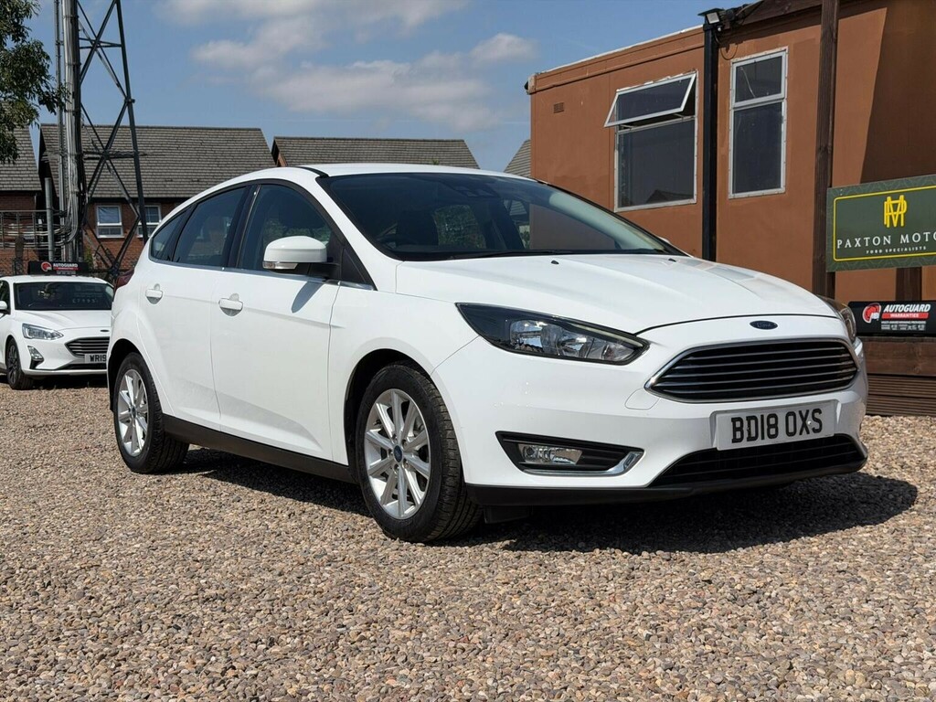 Ford Focus Hatchback 1.0T Ecoboost Titanium Euro 6 Ss White