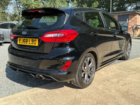 Ford Fiesta 1.0 Ecoboost Hybrid Mhev 125 St-line Edition  #9