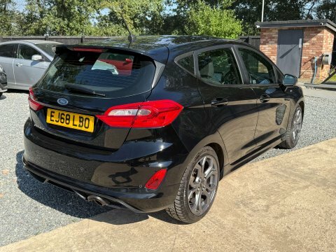 Ford Fiesta 1.0 Ecoboost Hybrid Mhev 125 St-line Edition  #8