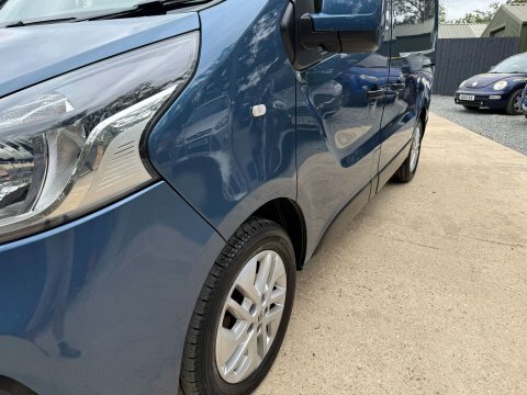 Renault Trafic Sl27 Business Dci White #23