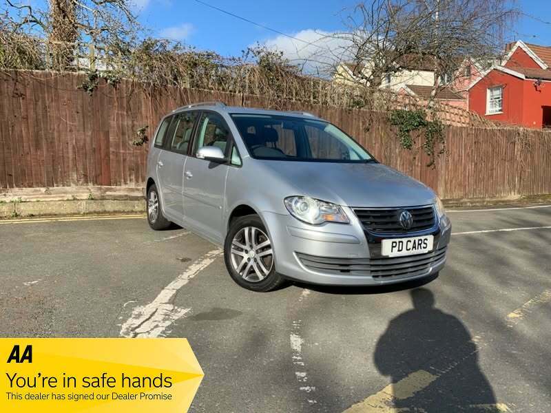 Volkswagen Touran Se Tsi Dsg Silver