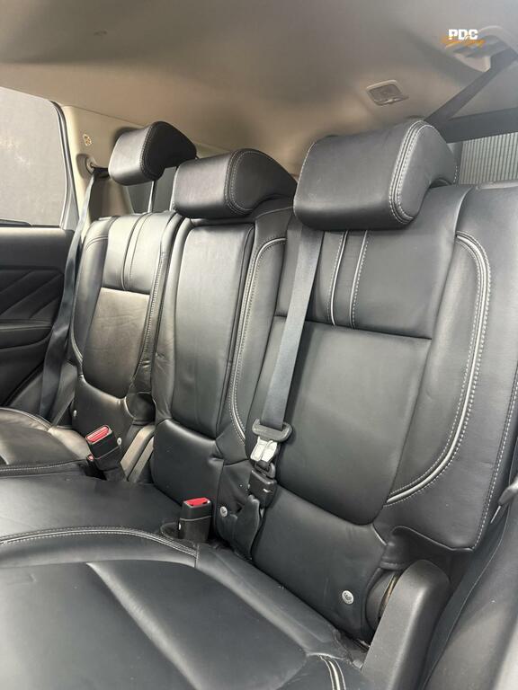 Mitsubishi Outlander Hybrid Red #59