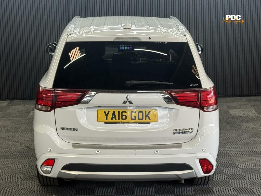 Mitsubishi Outlander Hybrid Red #11