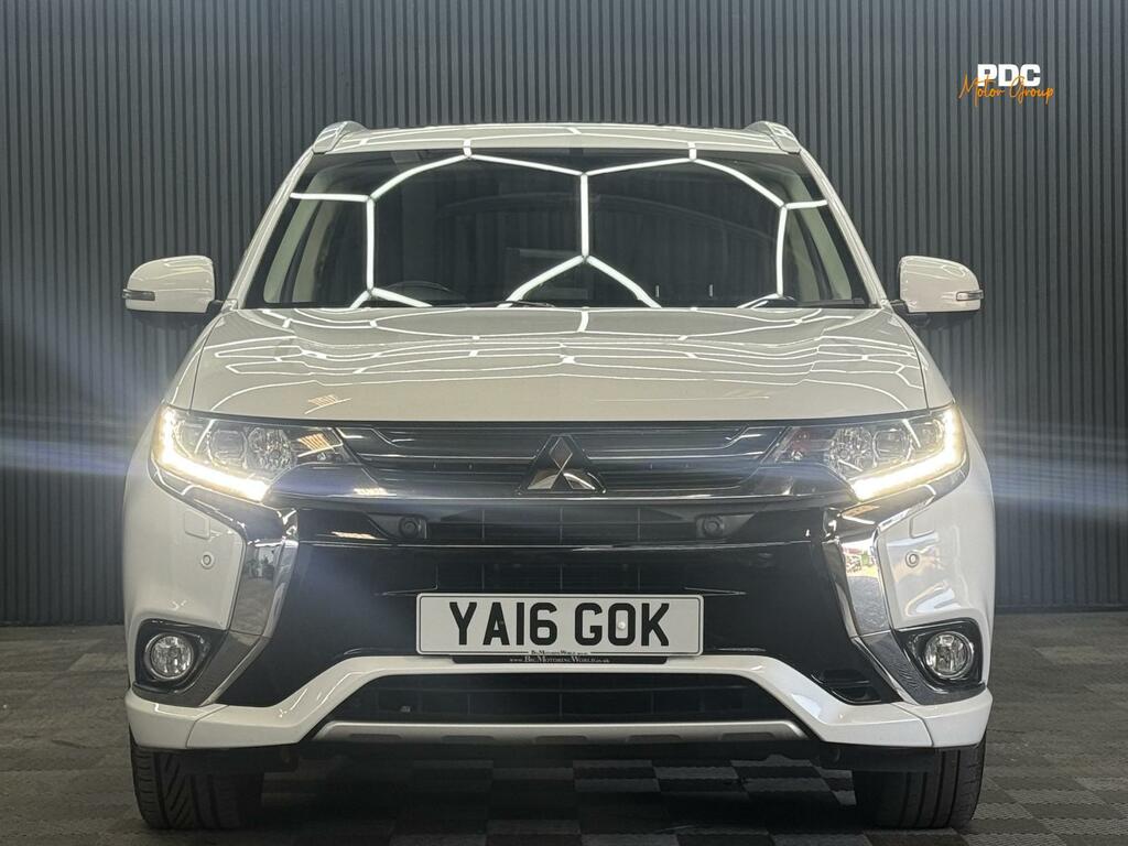 Mitsubishi Outlander Hybrid Red #37