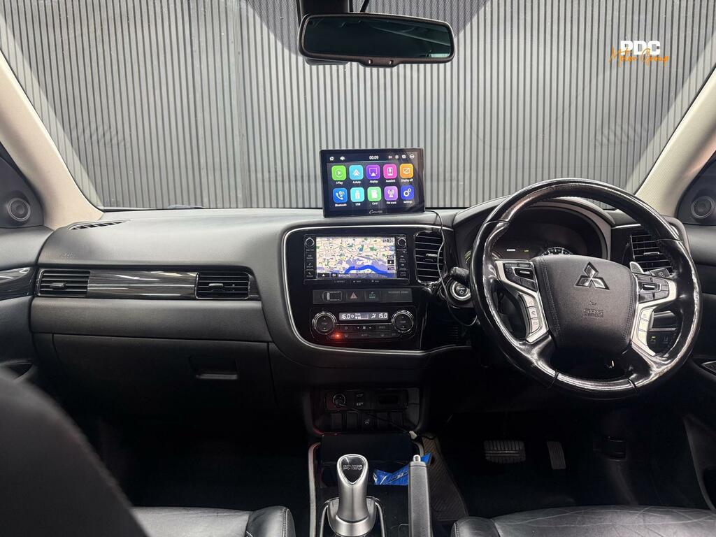 Mitsubishi Outlander Hybrid Red #20