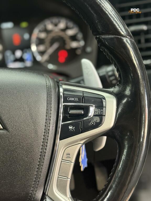 Mitsubishi Outlander Hybrid Red #39