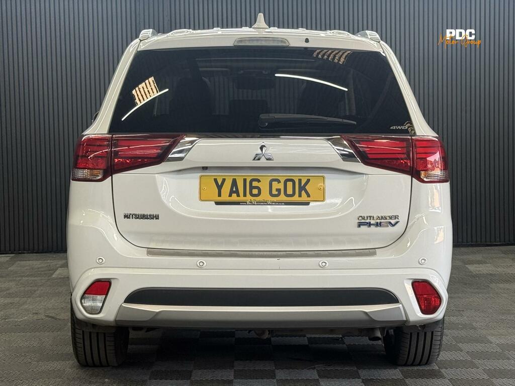 Mitsubishi Outlander Hybrid Red #13