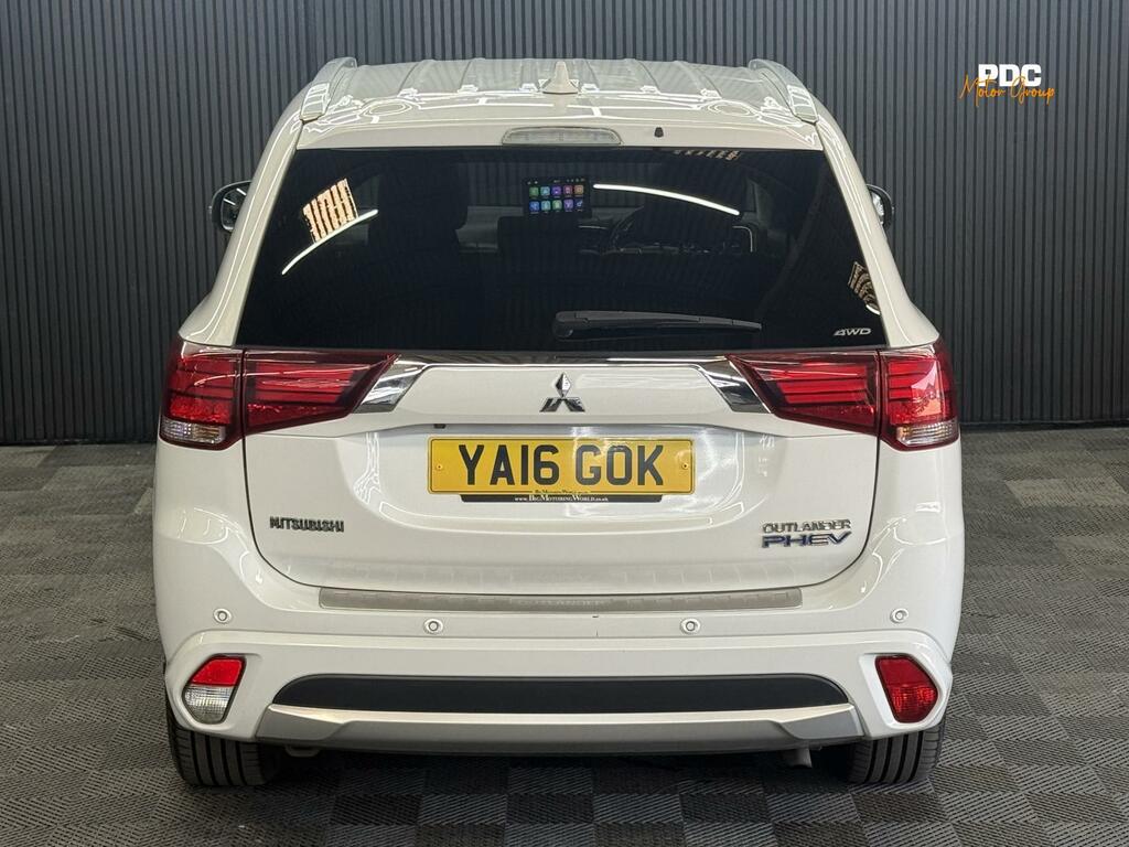 Mitsubishi Outlander Hybrid Red #12