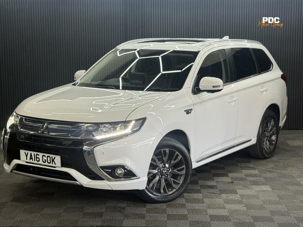 Mitsubishi Outlander Hybrid Red #30