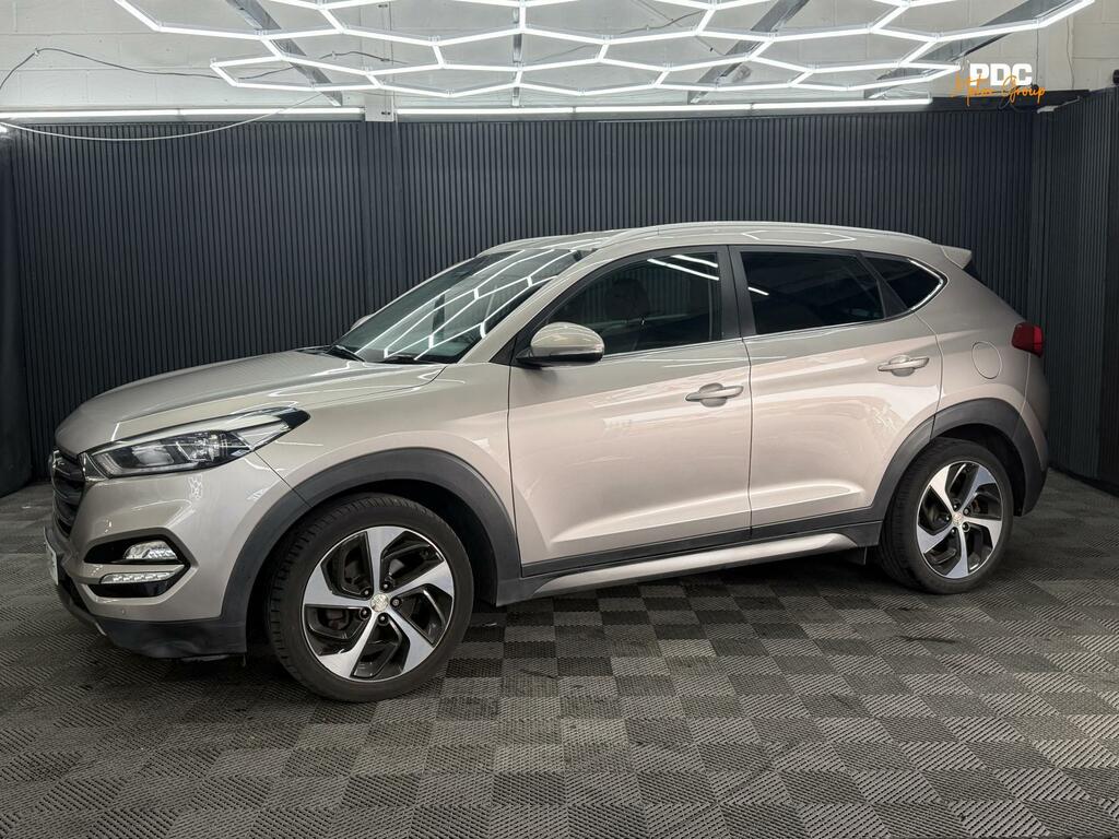 Hyundai Tucson Premium White #5