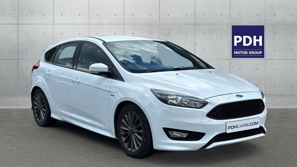 Ford Focus 1.0 Ecoboost 140 St-line Navigation White