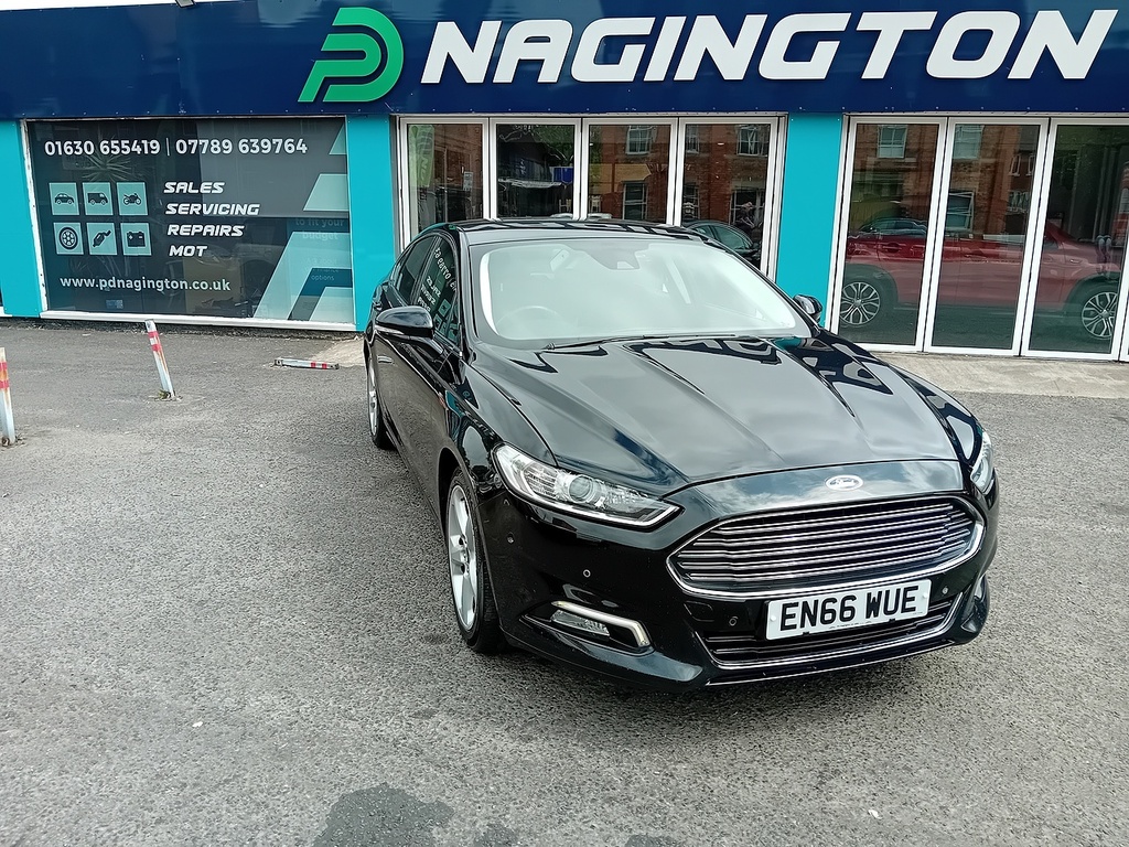 Ford Mondeo Titanium Black