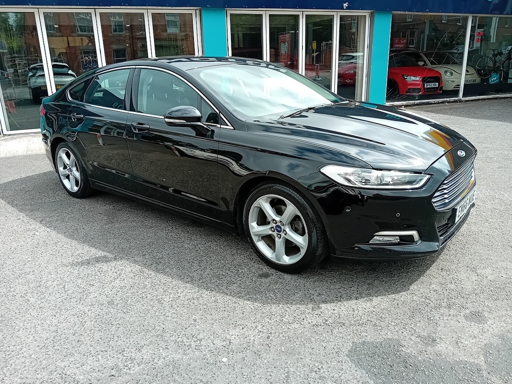 Ford Mondeo Titanium Black #4