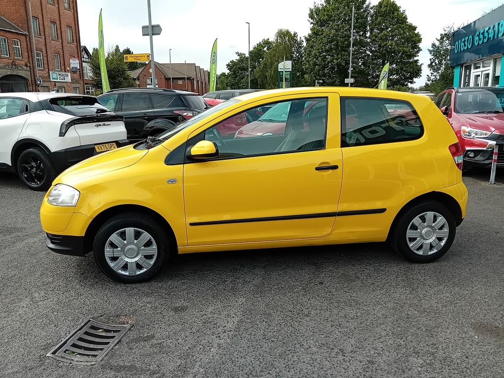 Volkswagen Fox 1.2 6V Urban Fox Hatchback Euro Yellow #6