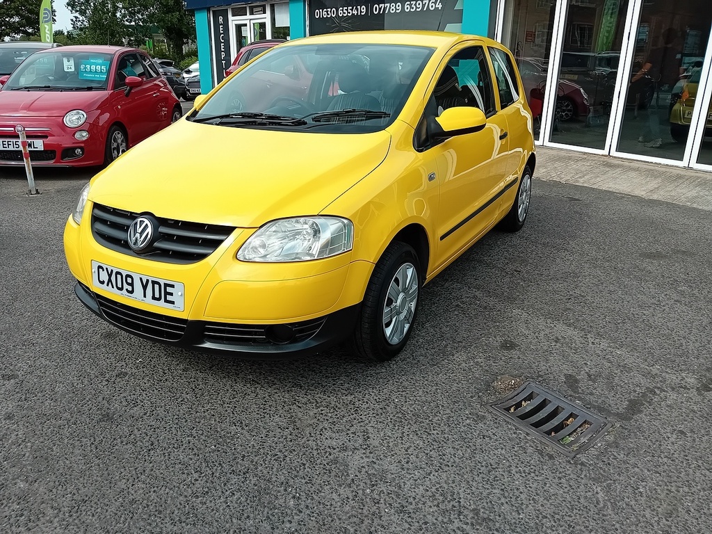 Volkswagen Fox 1.2 6V Urban Fox Hatchback Euro Yellow #4