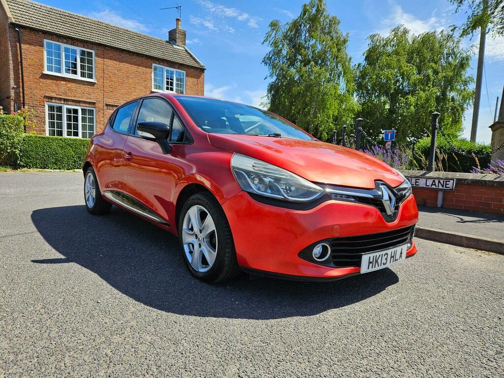 Renault Clio Hatchback 1.2 16V Dynamique Medianav Euro 5 2 Black