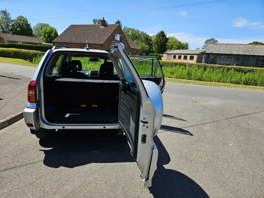 Toyota Rav 4 Xt-r Vvt-i 3-Door Grey #15