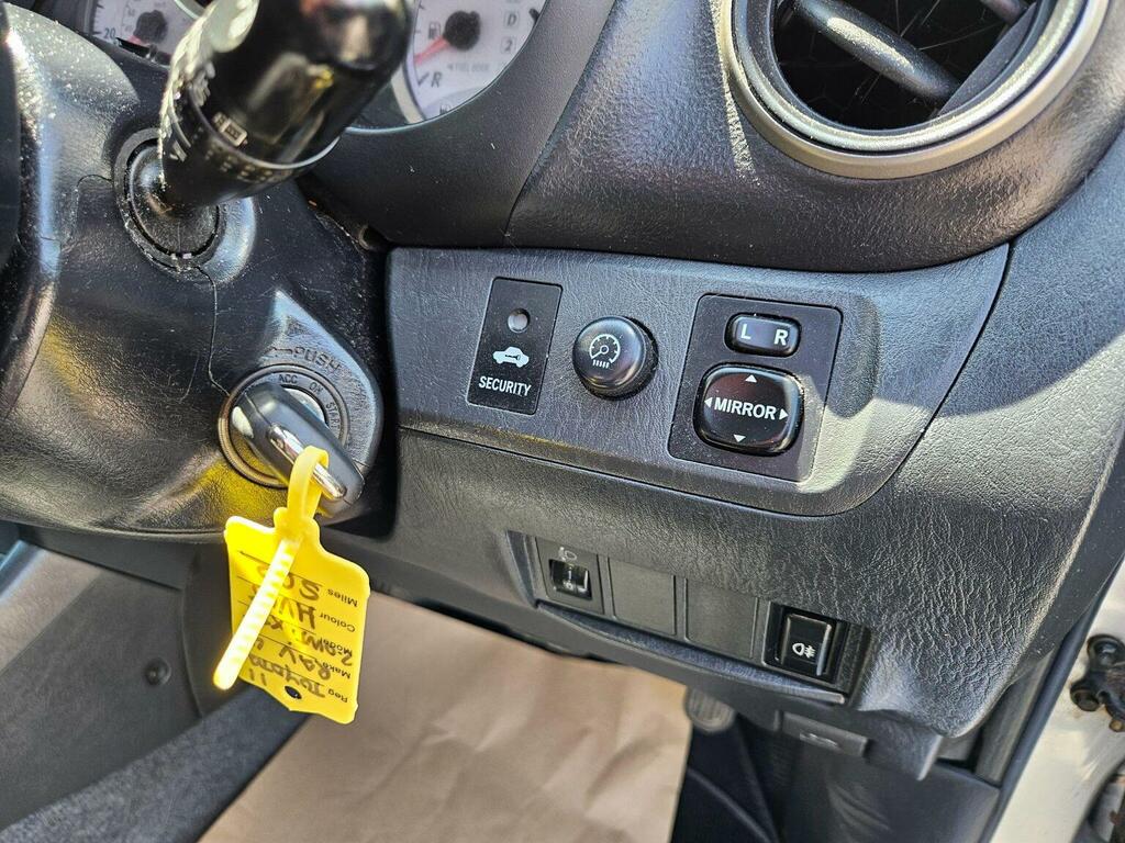 Toyota Rav 4 Xt-r Vvt-i 3-Door Grey #24