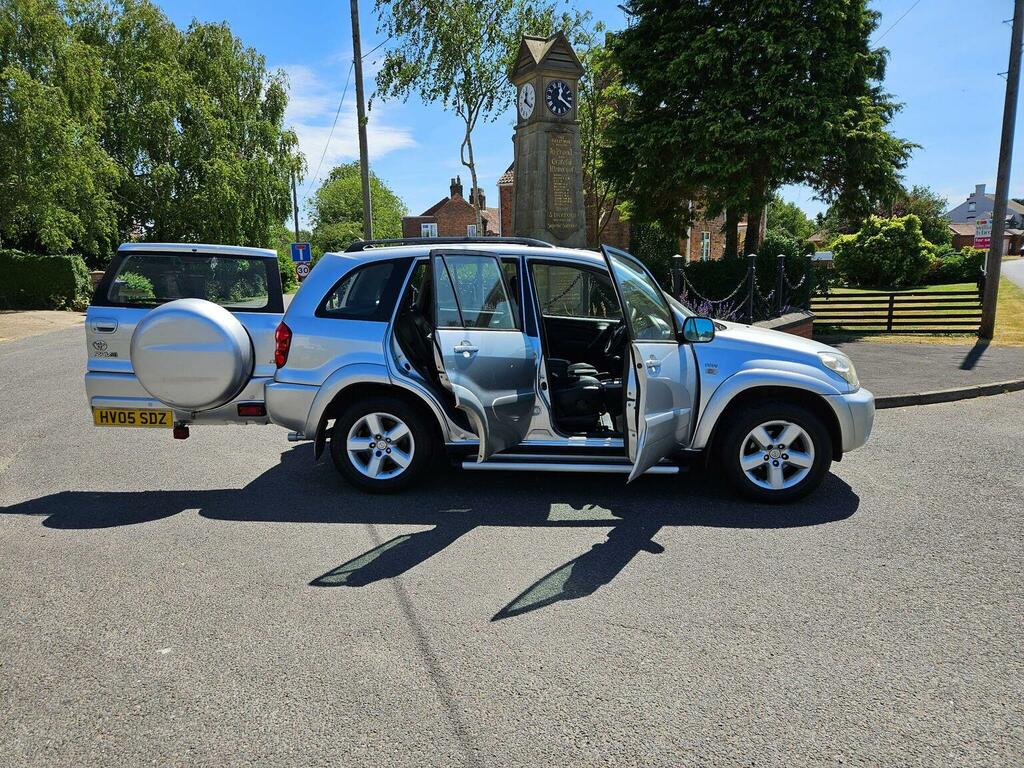 Toyota Rav 4 Xt-r Vvt-i 3-Door Grey #3