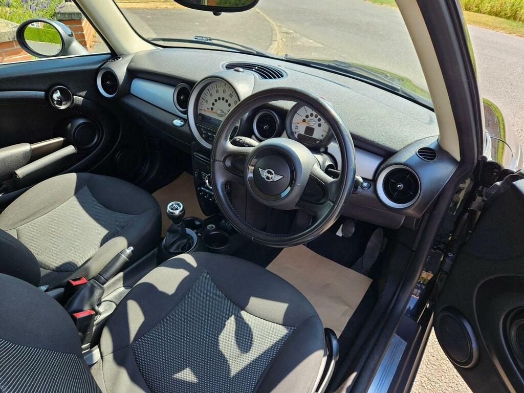 Mini Hatch Hatchback 1.6 Cooper D Euro 5 Ss 201463 Black #2