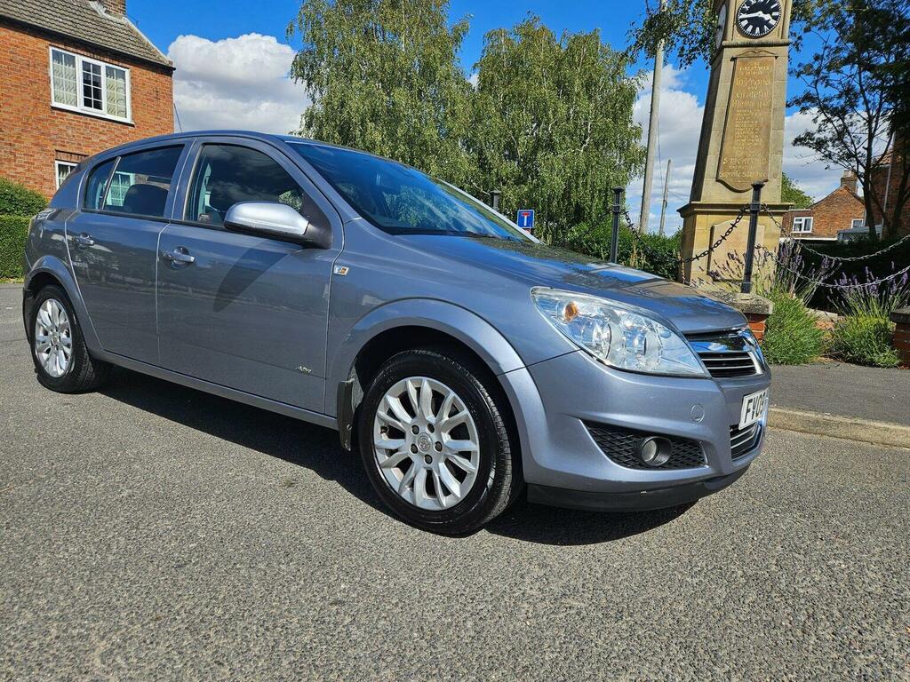 Vauxhall Astra Hatchback 1.6 Vvt 16V Active Plus 200909 Silver