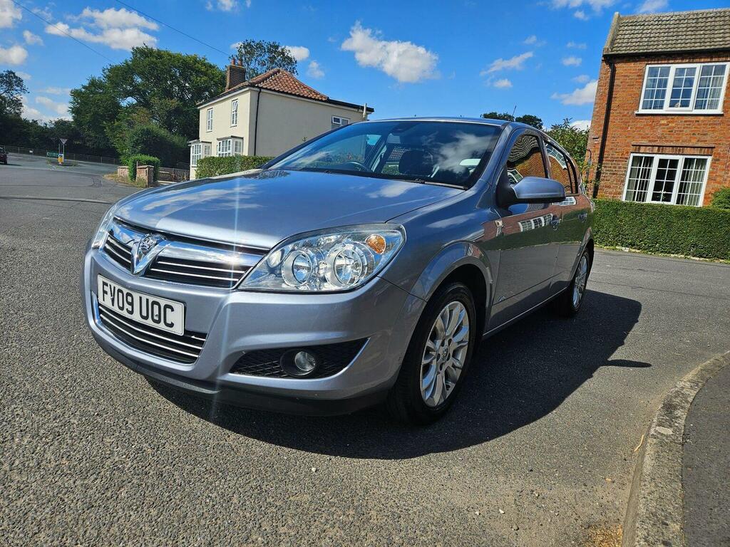 Vauxhall Astra Hatchback 1.6 Vvt 16V Active Plus 200909 Silver #5