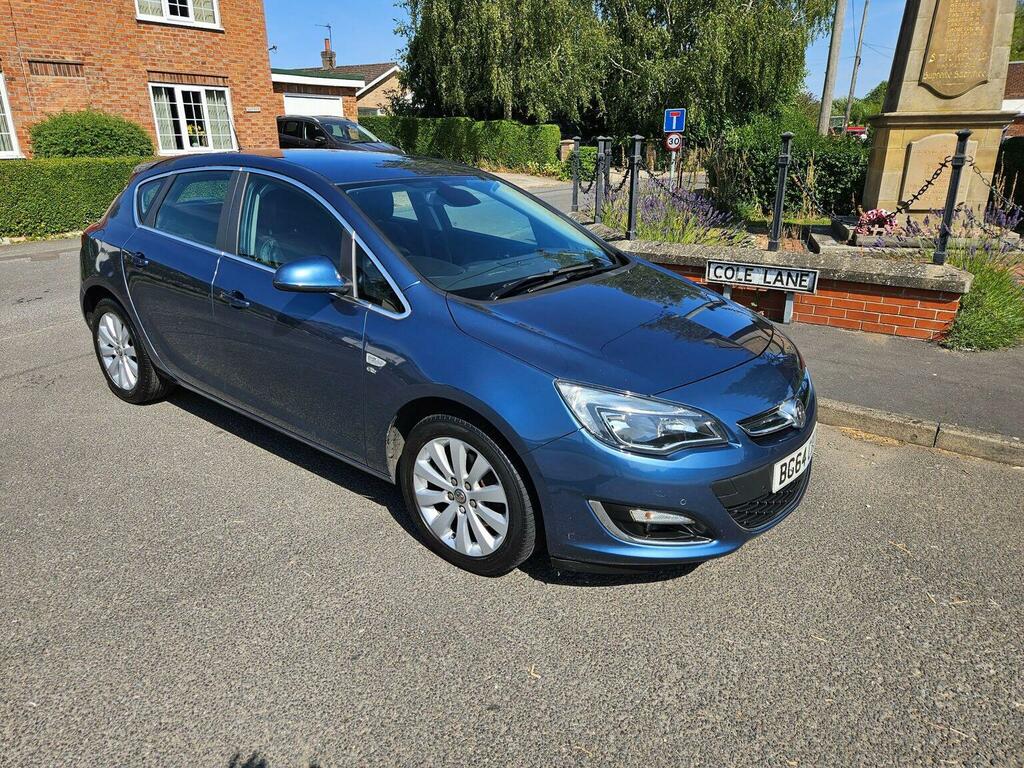 Vauxhall Astra Hatchback 2.0 Cdti Ecoflex Elite Euro 5 Ss BG64CBU Blue #6