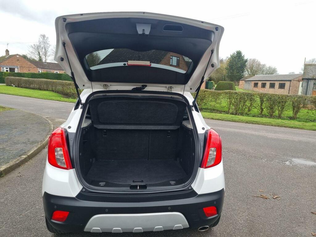 Vauxhall Mokka 1.4T Exclusiv White #16
