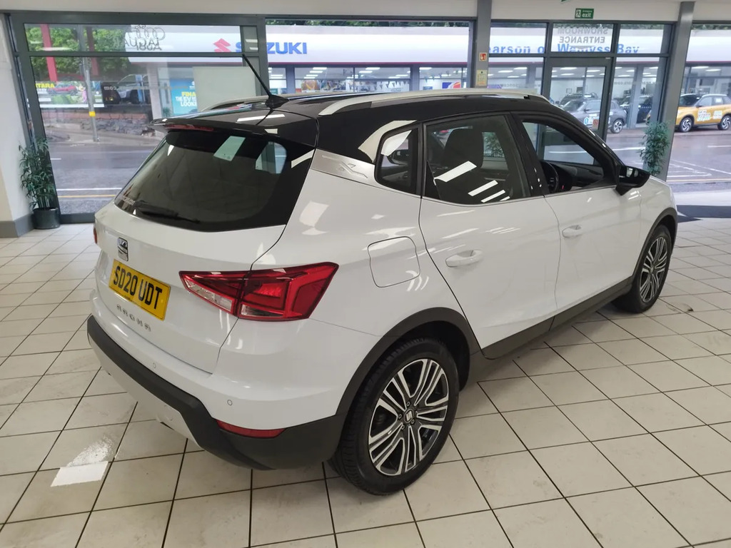 Seat Arona 1.0 Tsi Xcellence White #4