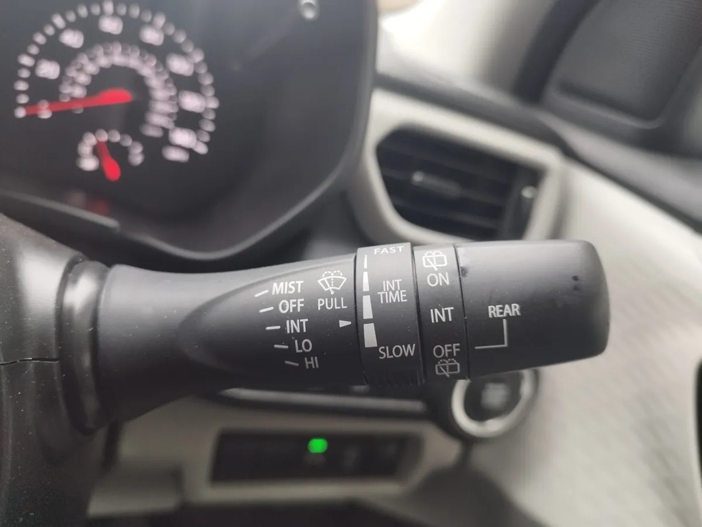 Suzuki Swift 1.2 Mild Hybrid Motion Cvt White #30