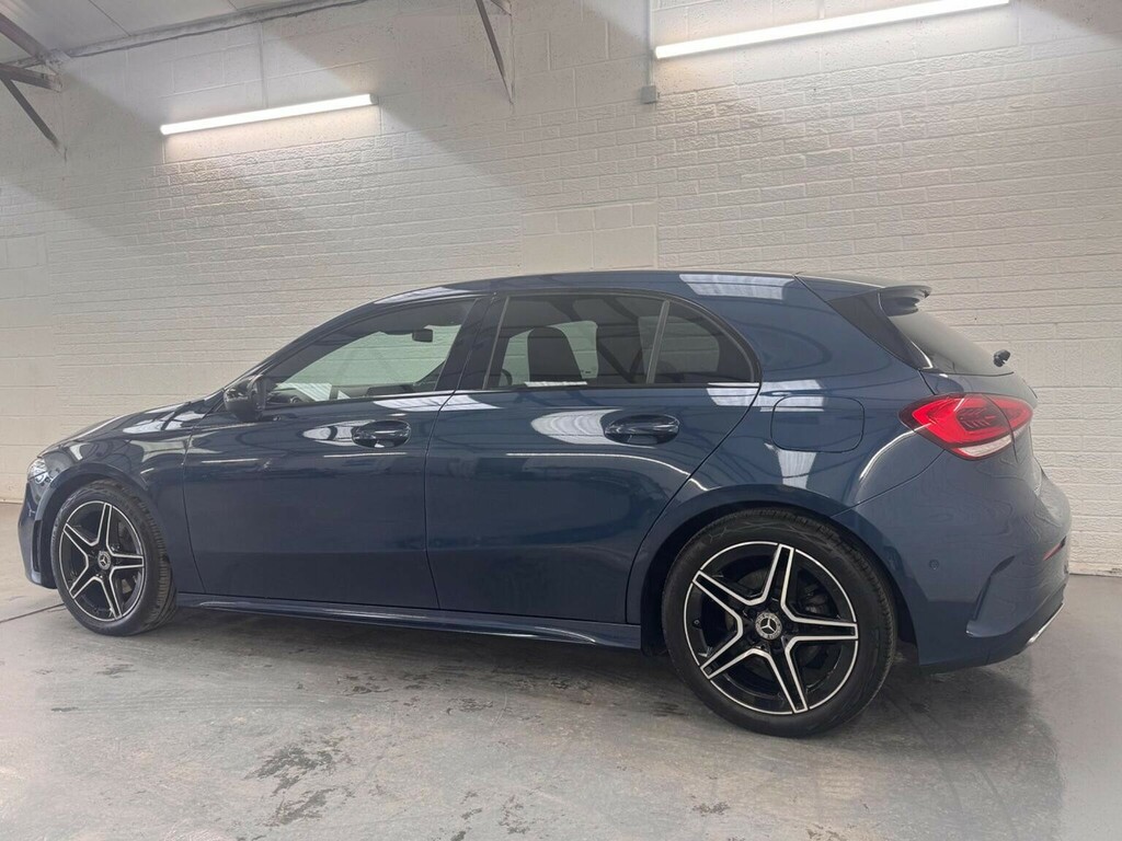 Mercedes-Benz A Class 1.3 A200 Amg Line Executive 7G-dct Euro 6 Ss Blue #3