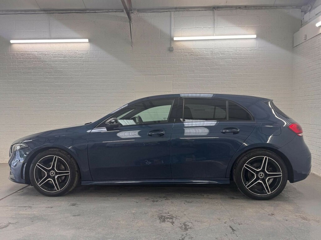 Mercedes-Benz A Class 1.3 A200 Amg Line Executive 7G-dct Euro 6 Ss Blue #6