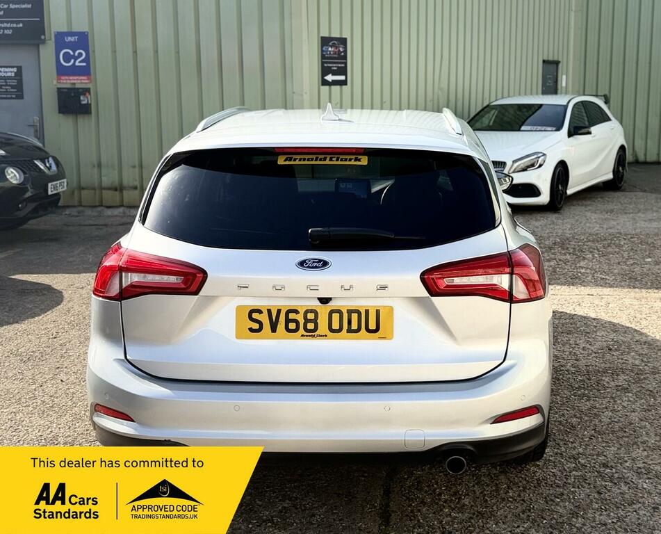Ford Focus Estate SV68ODU #4