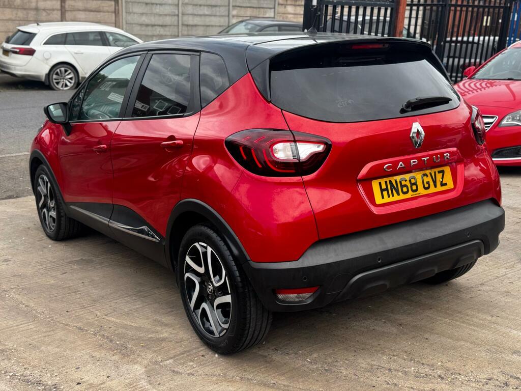 Renault Captur Iconic HN68GVZ Red #6