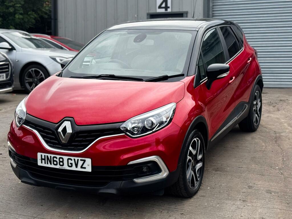 Renault Captur Iconic HN68GVZ Red #2