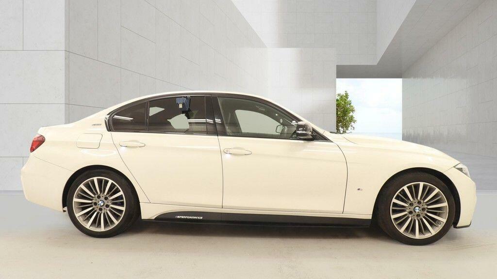 BMW 3 Series 330E M Sport Shadow Edition DS18UDU White #6