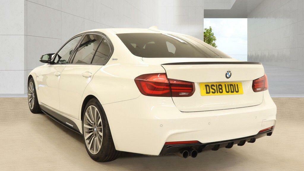 BMW 3 Series 330E M Sport Shadow Edition DS18UDU White #4