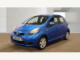 Toyota Aygo Hatchback Blue #12