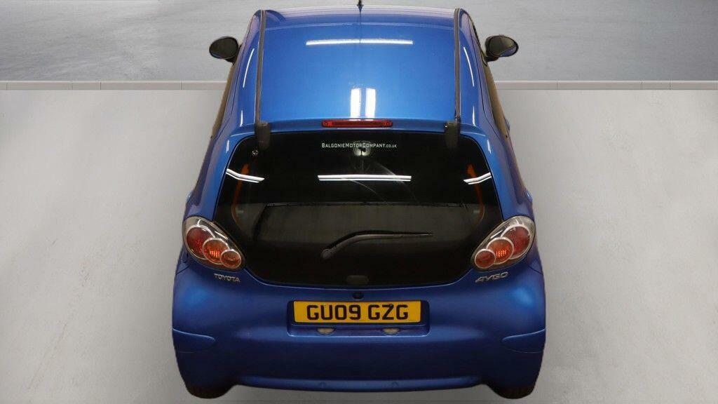 Toyota Aygo Hatchback Blue #8