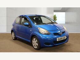 Toyota Aygo Hatchback Blue #11