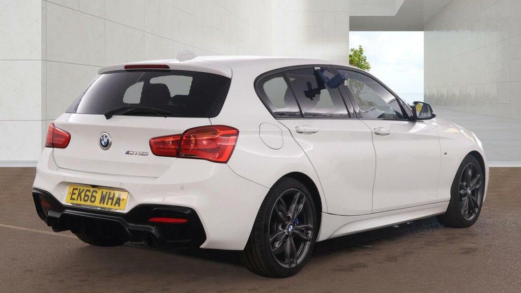 BMW 1 Series Ed Plus Hatchback White #8